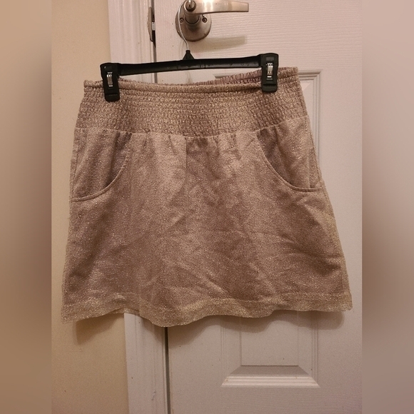 Gap Gold Shimmer Metallic  Sparkle Stretch Fit Pleated Skirt With Pockets Size S - Picture 2 of 4